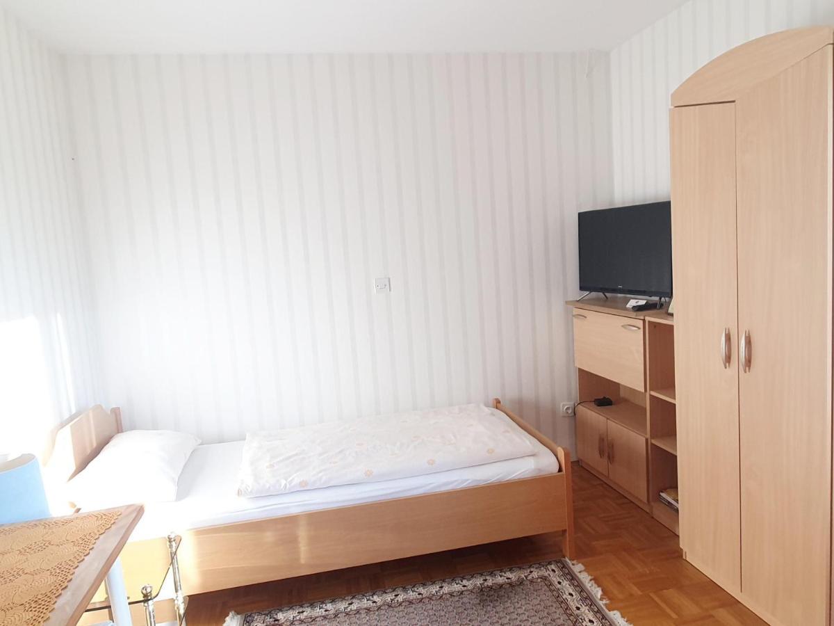 Hisa Korazija Apartment โรกัชกา สลาทินา ภายนอก รูปภาพ