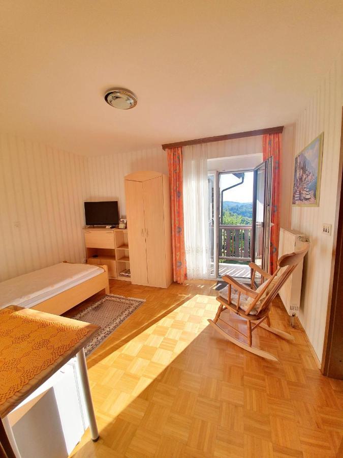 Hisa Korazija Apartment โรกัชกา สลาทินา ภายนอก รูปภาพ