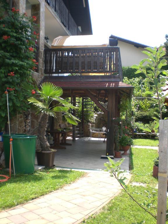 Hisa Korazija Apartment โรกัชกา สลาทินา ภายนอก รูปภาพ
